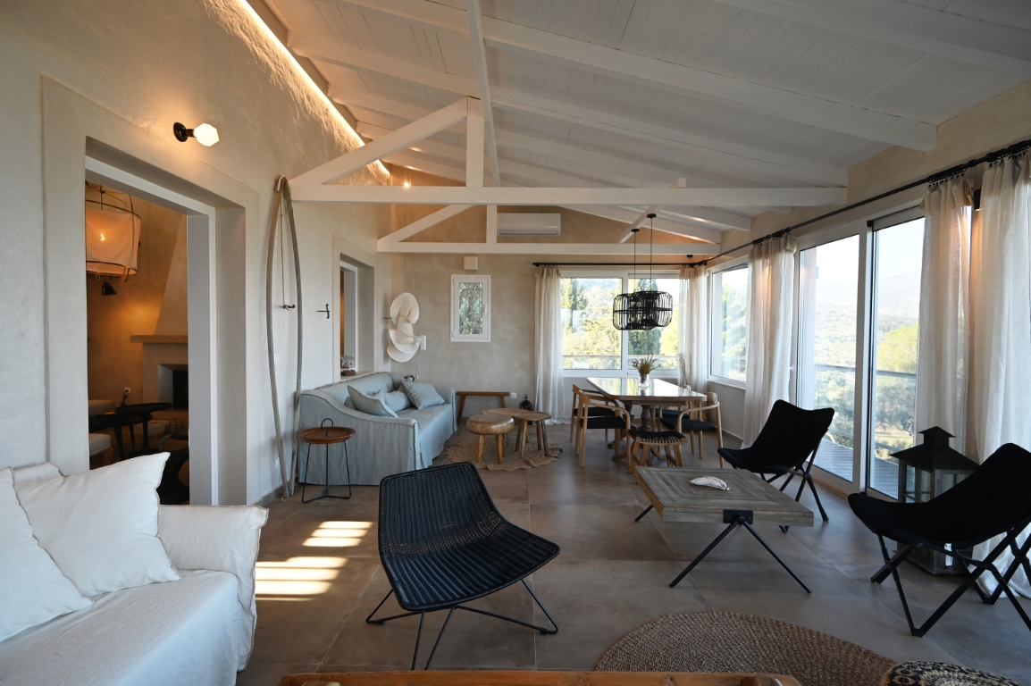 Living Room – Dining Room – Kitchen